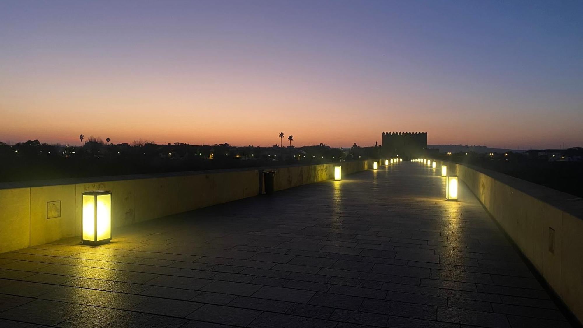 Duplex Junto Al Puente Romano Con Gran Terraza Y Parking Privado Cordoue Extérieur photo